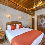 Pegas House Hotel *