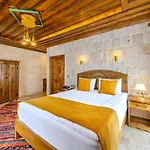 Pegas House Hotel
